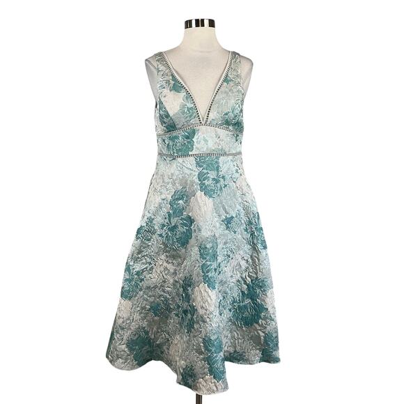 Aidan Mattox Women's Cocktail Dress Size 6 Blue Floral Metallic Fit and Flare - Picture 1 of 14